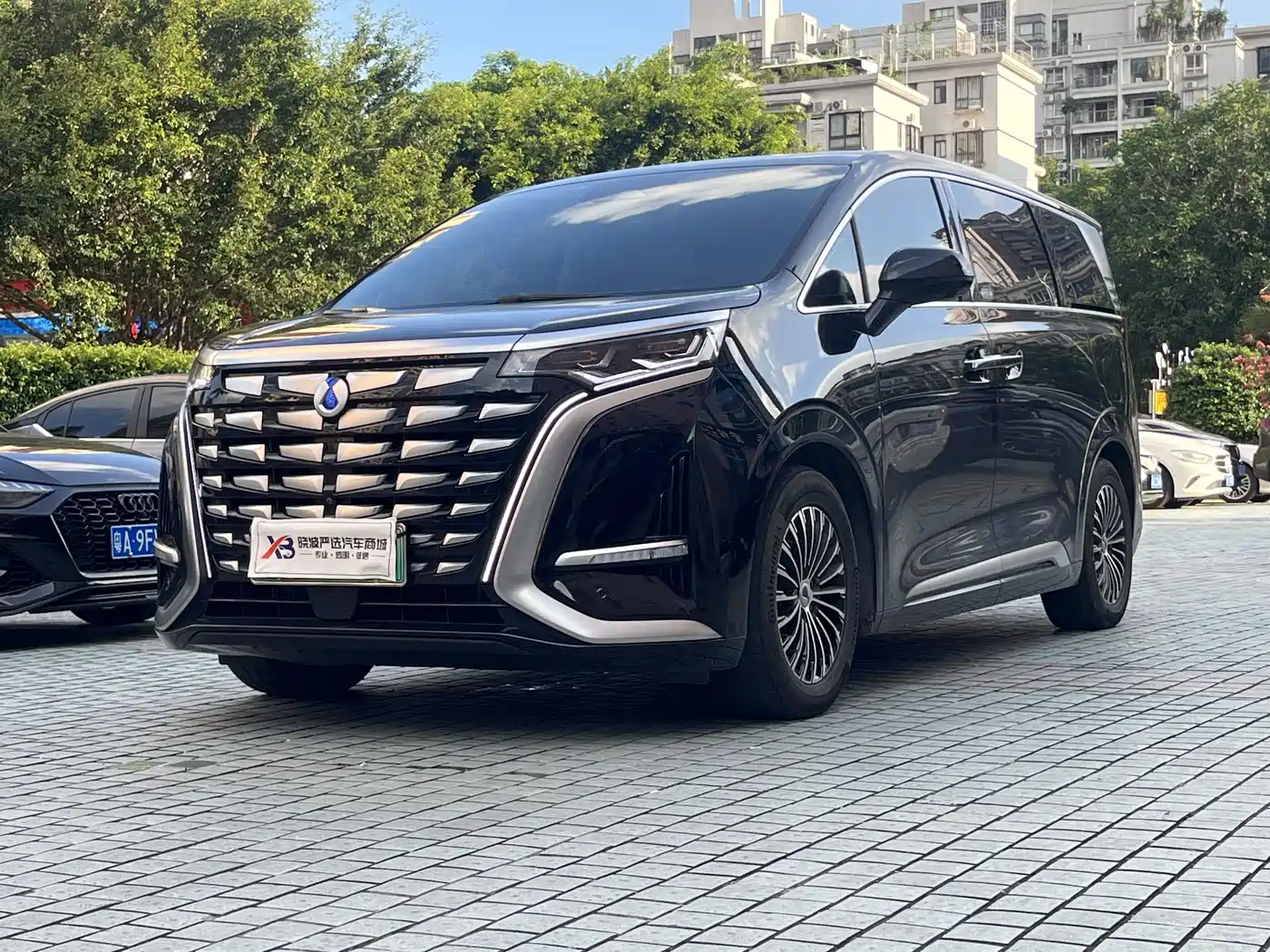 Denza D9 2022 DM-i 970 AWD Flagship