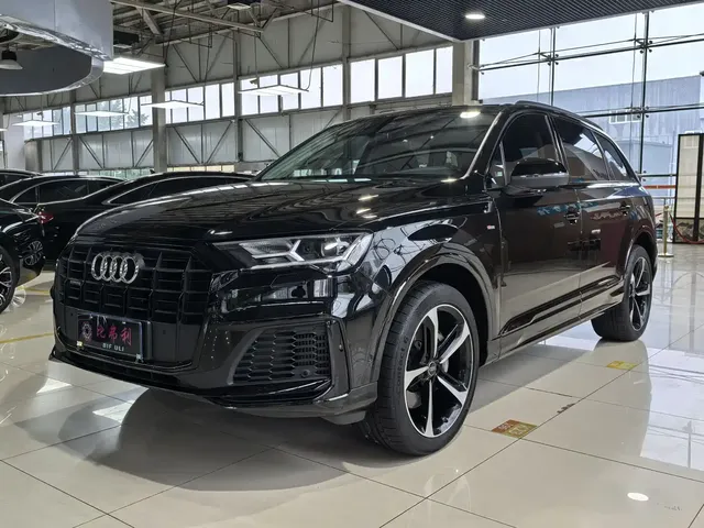Audi Q7 2023 55 TFSI quattro S line Sport