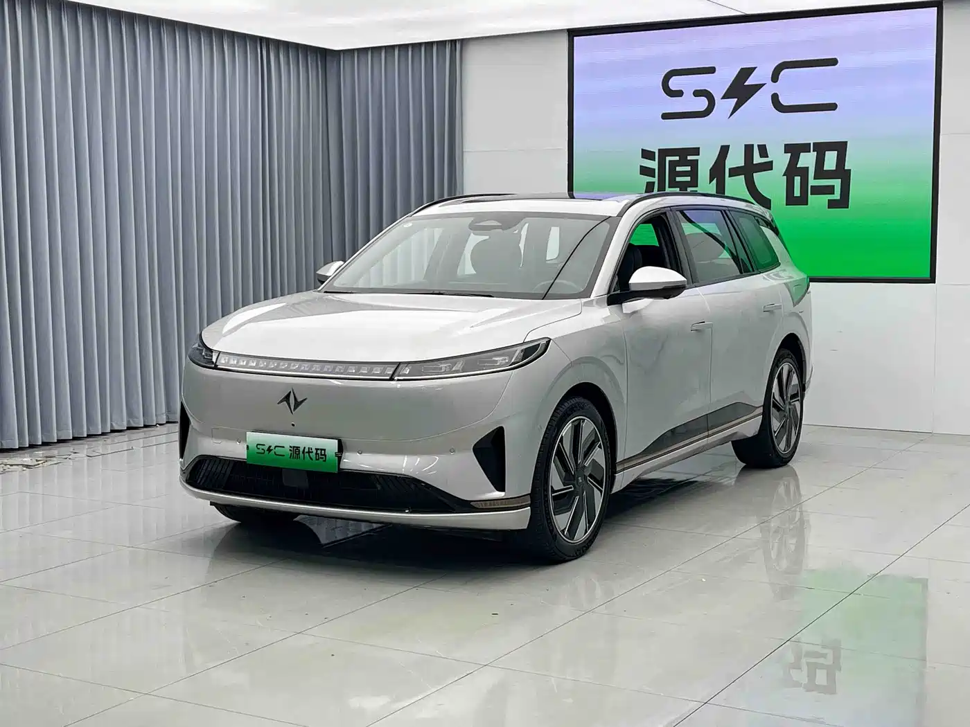 Dongfeng Yipai eπ008 2025 210Ultra Range Extender 5-Seater