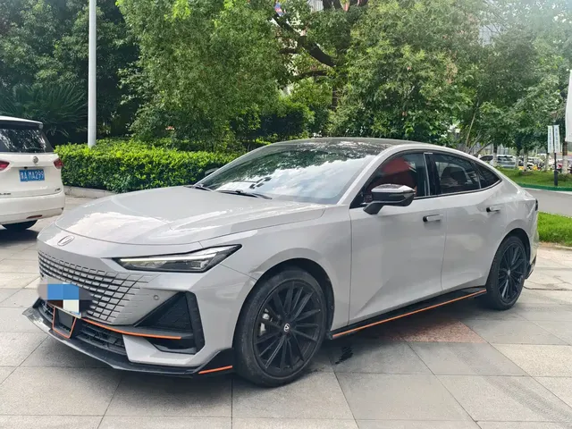Changan UNI-V 2023 1.5T Sport Edition