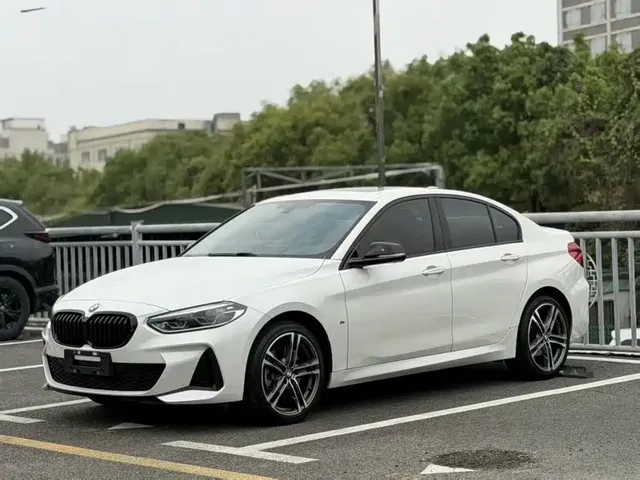 BMW 1 Series 2021 125i M Sport Black Night Edition