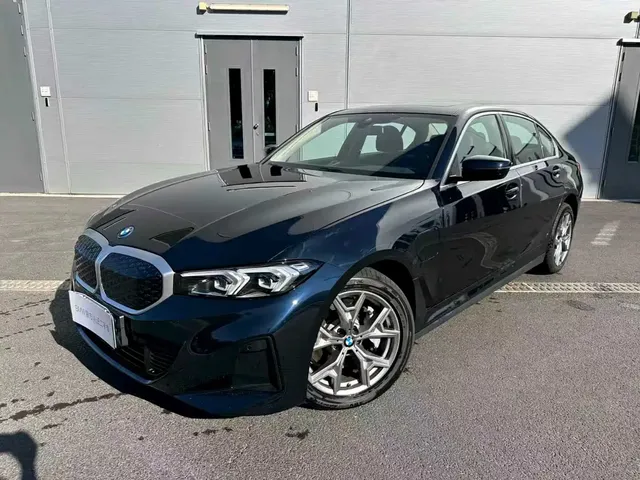 BMW i3 2025 eDrive 35 L