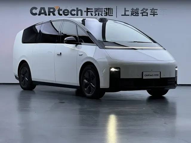 Li Auto MEGA 2024 Ultra