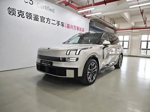 Lynk & Co 900 2025 2.0T Ultra