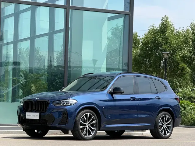 BMW X3 2022 xDrive30i Leading M Night Package