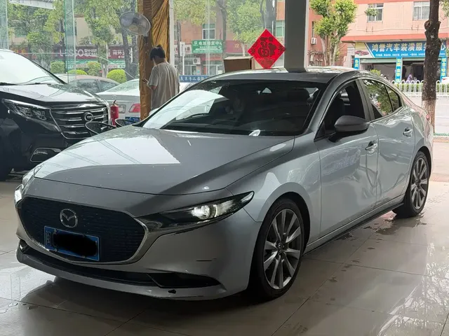 Mazda 3 Axela 2021 2.0L Automatic Quality Shine