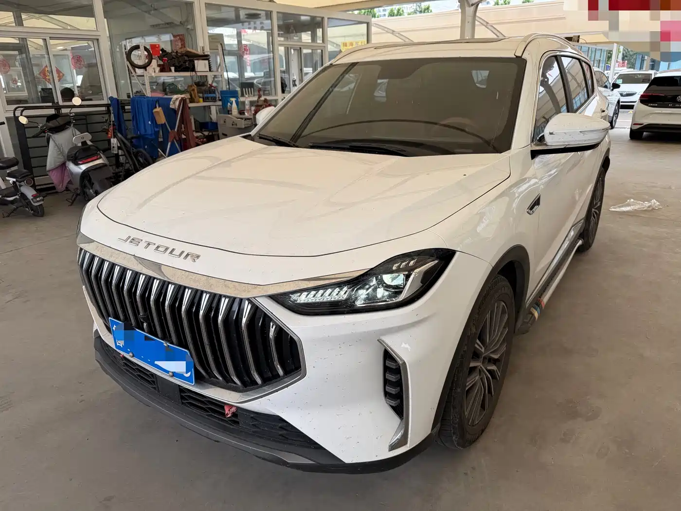 Jetour X70 PLUS 2023 1.6T DCT Champion 7-seater