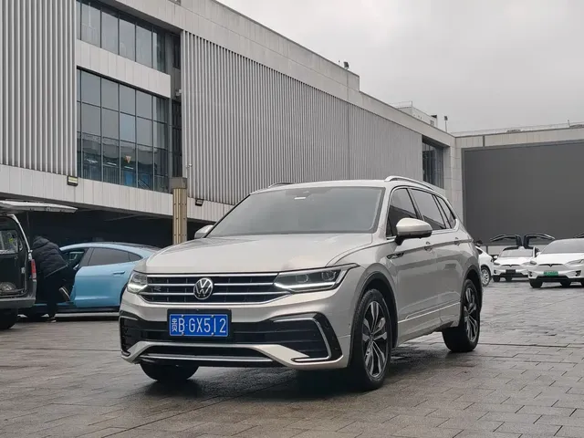 Volkswagen Tiguan L 2023 330TSI Auto 2WD R-Line Premium Edition
