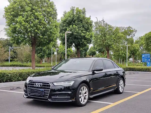Audi A6L 2018 30th Anniversary 35 TFSI Fashion