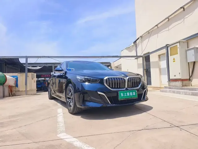BMW i5 2024 eDrive 35L M Sport Package