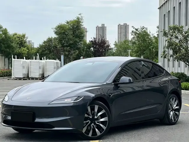 Tesla Model 3 2023 Long Range All-Wheel Drive