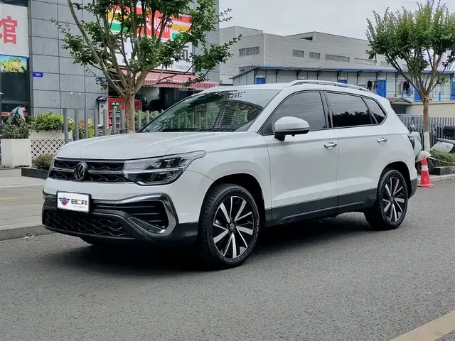 Volkswagen Tharu 2024 300TSI 2WD Bright Moon Edition