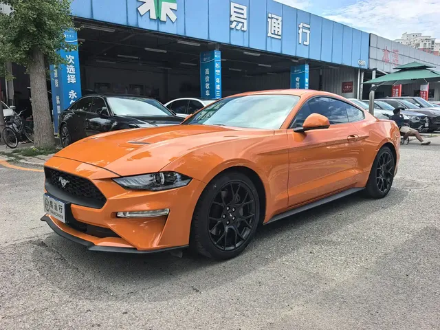 Ford Mustang 2020 2.3L EcoBoost Shadow Performance Upgrade Edition