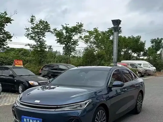 Geely Galaxy A7 2025 EM-i