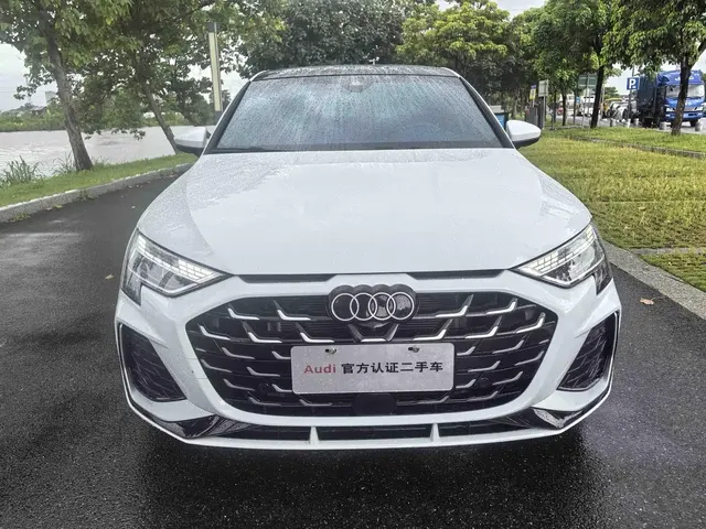 Audi A3 2025 Facelift A3L Limousine 35TFSI Flying Spur Premium
