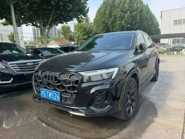 Audi Q7 2024 45 TFSI quattro S line Black Warrior