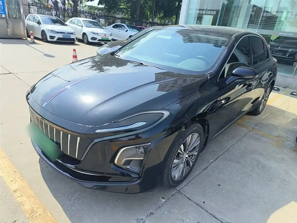 Hongqi E-QM5 2023 Basic Travel Edition