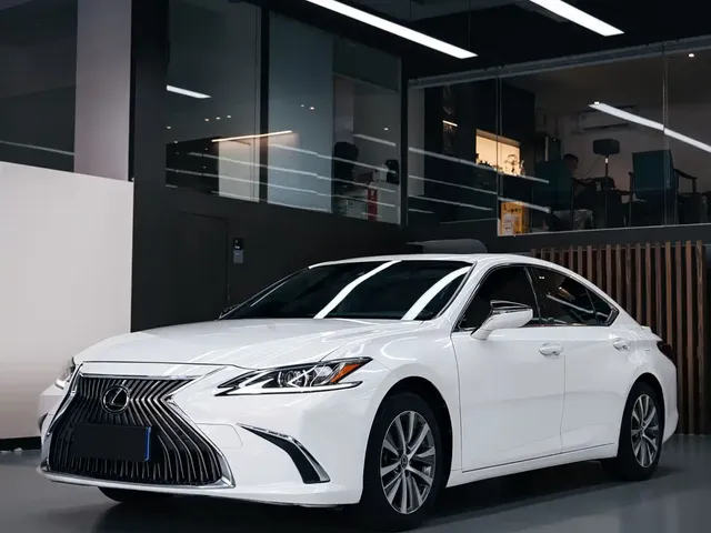 Lexus ES 2020 200 Excellence