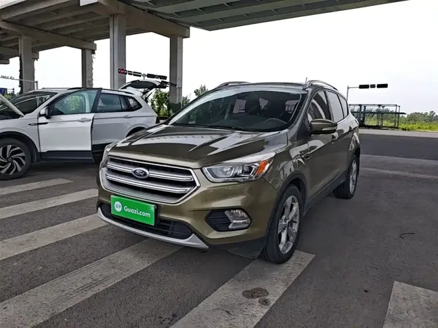 Ford Kuga 2018 EcoBoost 180 FWD Platinum Wing
