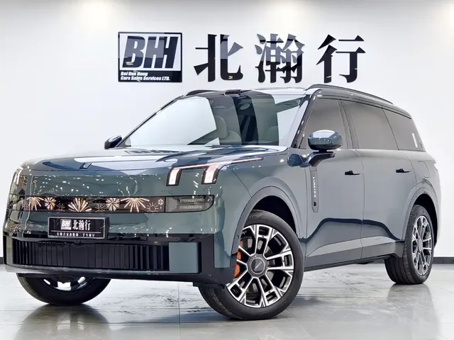 Lynk & Co 900 2025 2.0T Ultra
