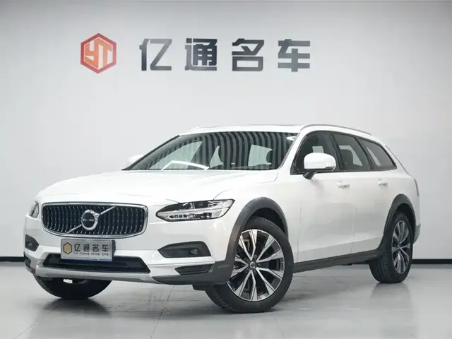 Volvo V90 2021 Model Cross Country B5 AWD Smart Edition