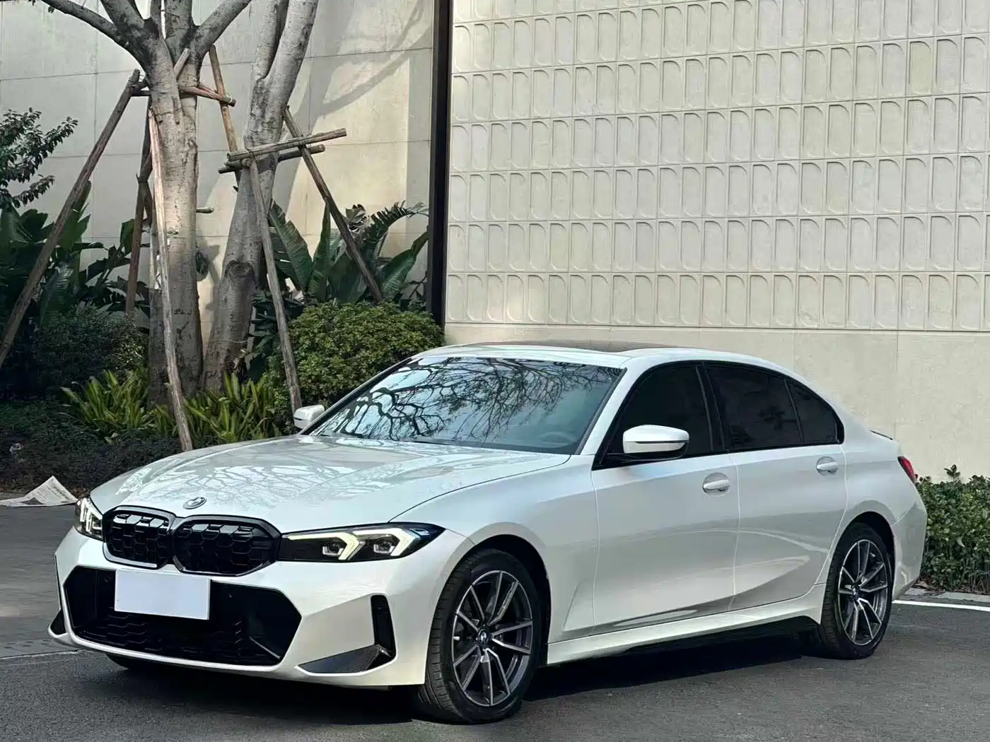 BMW 3 Series 2023 325Li M Sport Package