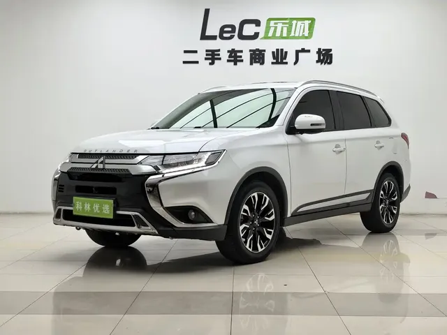 Mitsubishi Outlander 2020 2.0L 2WD Premium 5-seater