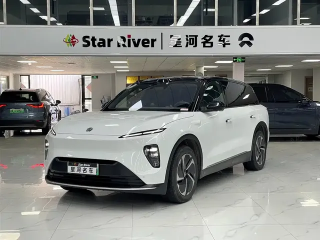 NIO ES8 2023 100kWh Executive Edition