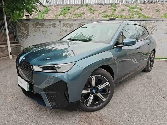 BMW iX 2023 xDrive40