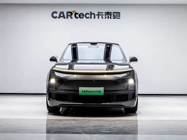 Li Auto Li L8 2025 Max Smart Renewal Edition