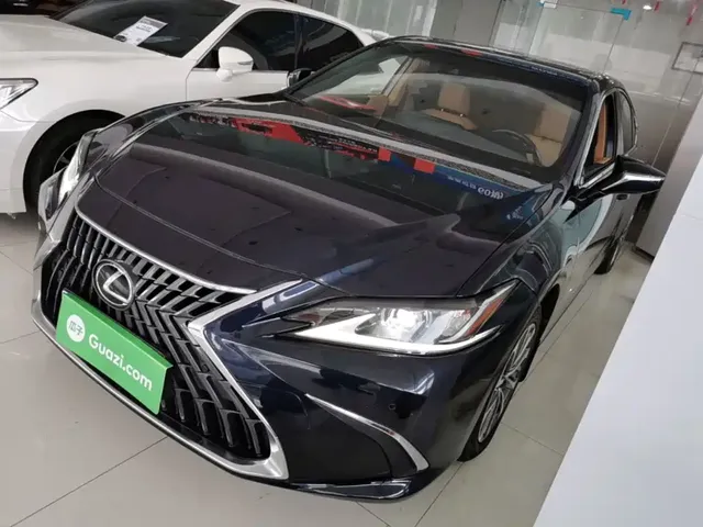 Lexus ES 2021 200 Excellence Edition