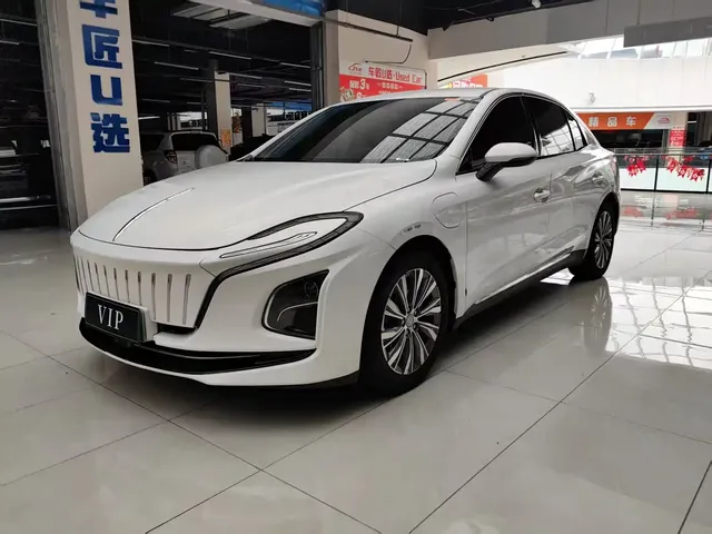Hongqi E-QM5 2022 431km Charging Enjoyment Edition