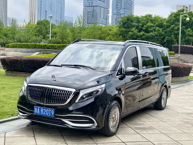 Mercedes-Benz Vito 2021 2.0T Business Edition 7-seater