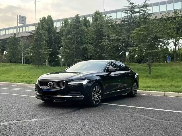 Volvo S90 2023 B5 Intelligent Comfort Luxury Edition