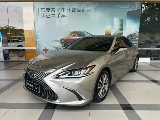 Lexus ES 2020 Model 300h Excellence Edition