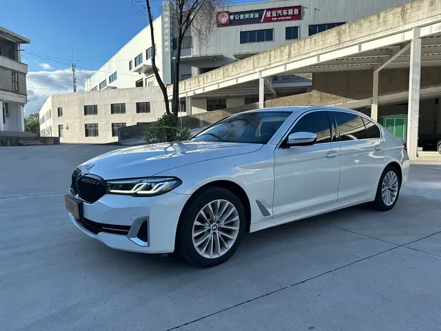 BMW 5 Series 2022 525Li M Sport Package