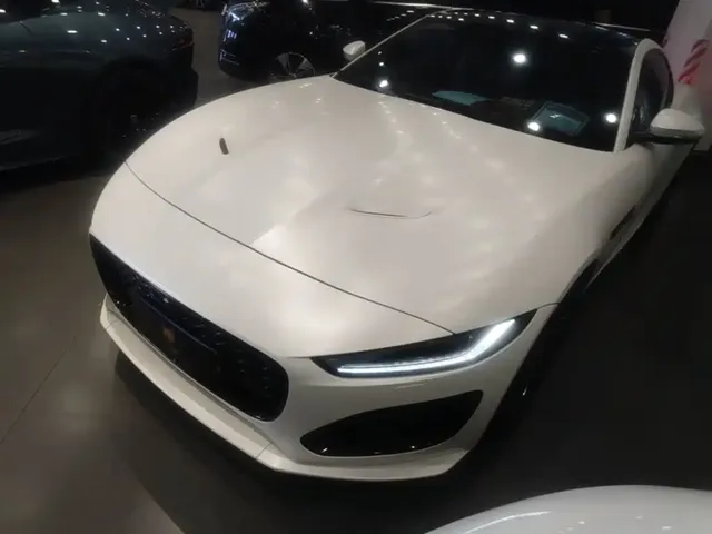 Jaguar F-TYPE 2024 P300 75th Anniversary Collector's Hardtop Edition