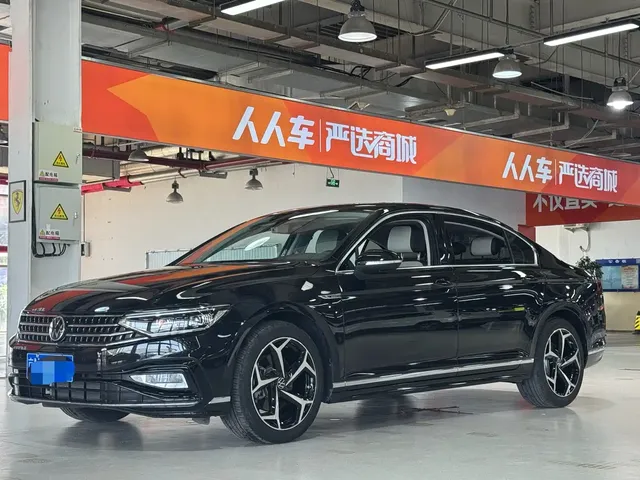 Volkswagen Magotan 2025 Popular Edition 330TSI DSG Luxury