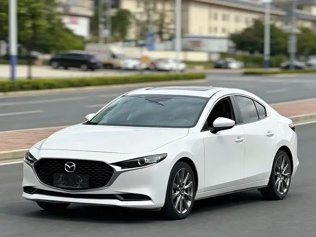 Mazda 3 Axela 2021 2.0L Automatic Quality Shine