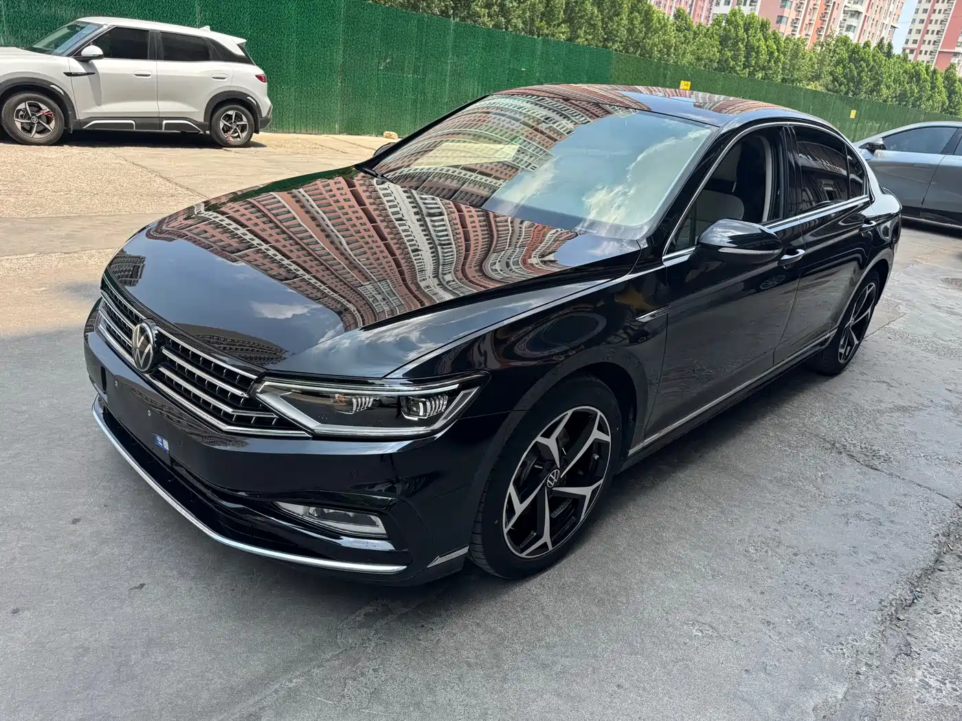 Volkswagen Magotan 2023 Model 2 Million Commemorative Edition 330TSI DSG Luxury