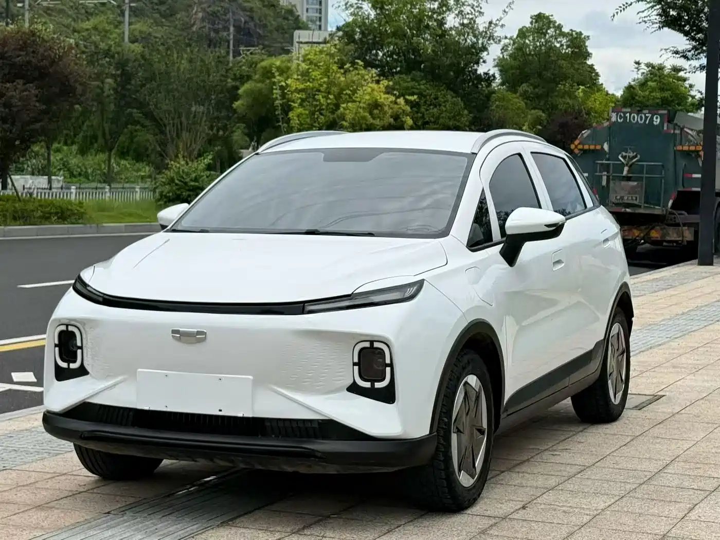 Geely Geometry E Firefly 2024 Model 301km Light Flow