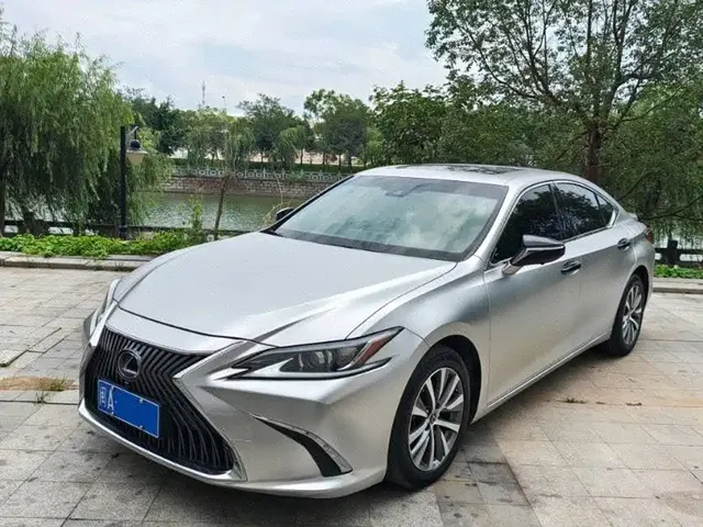 Lexus ES 2020 Model 300h Excellence Edition