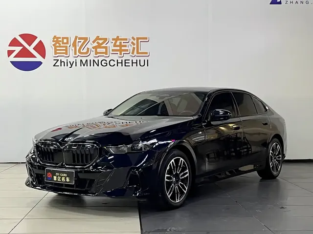 BMW 5 Series 2025 530Li Leading M Sport Package