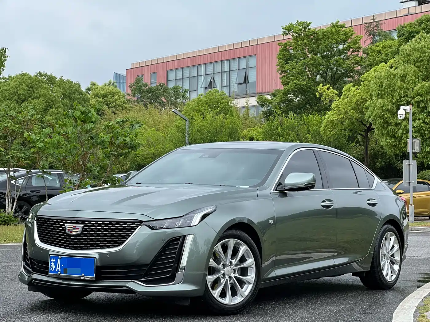 Cadillac CT5 2023 28T Luxury Style (Standard Edition)