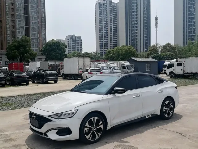 Hyundai Fista 2021 280TGDi DLX Luxury Edition