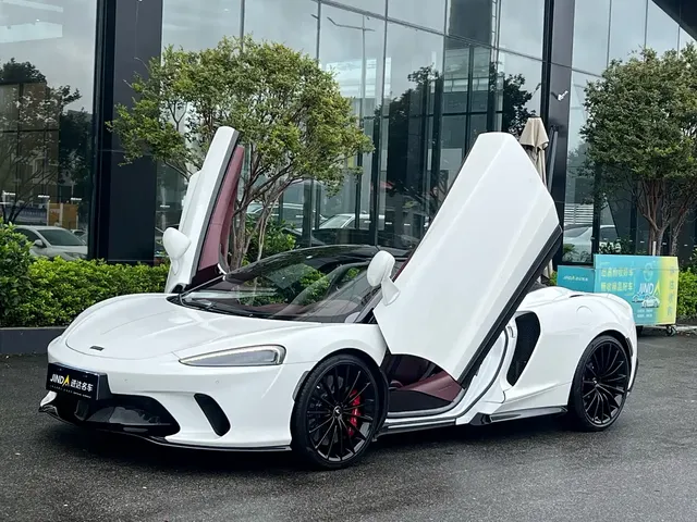 McLaren GT 2023 4.0T Standard Model