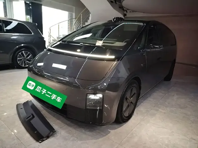 Li Auto MEGA 2024 Ultra