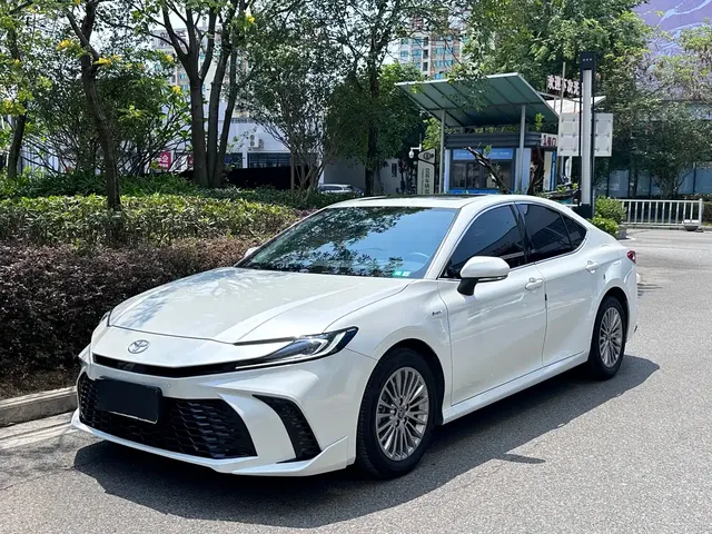 Toyota Camry 2024 Hybrid 2.0HE Elite Edition