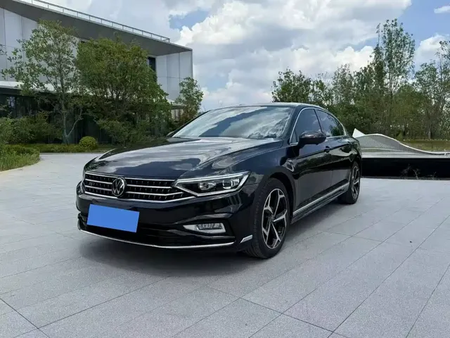 Volkswagen Magotan 2023 Model 2 Million Commemorative Edition 330TSI DSG Luxury