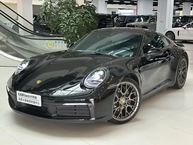 Porsche 911 2023 Carrera 4 3.0T